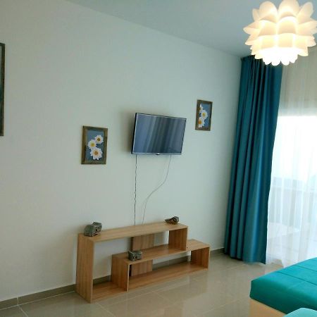 Blue Apartment In 5* Ceasar Resort Trikomo Kültér fotó